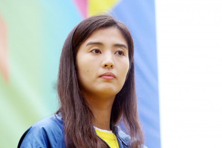 美女露出